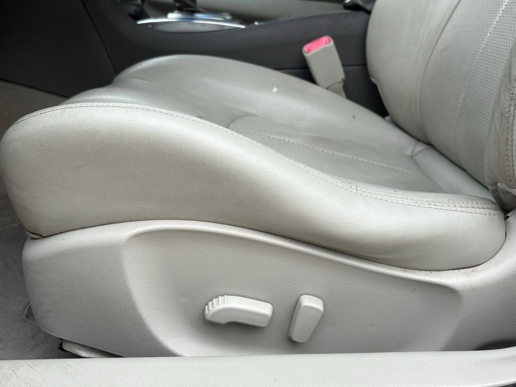 2011 INFINITI G37 Journey
