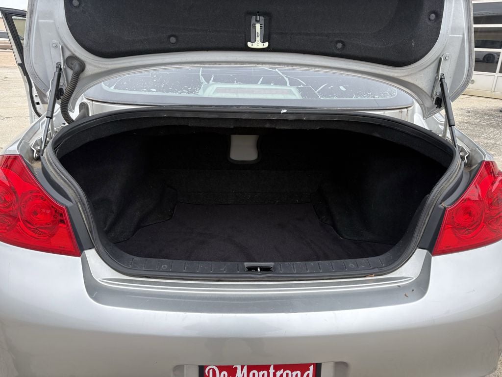 2011 INFINITI G37 Journey