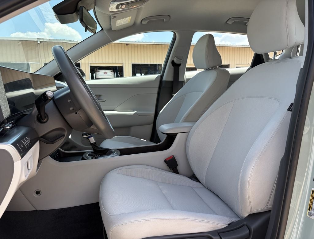 2025 Hyundai Kona SE