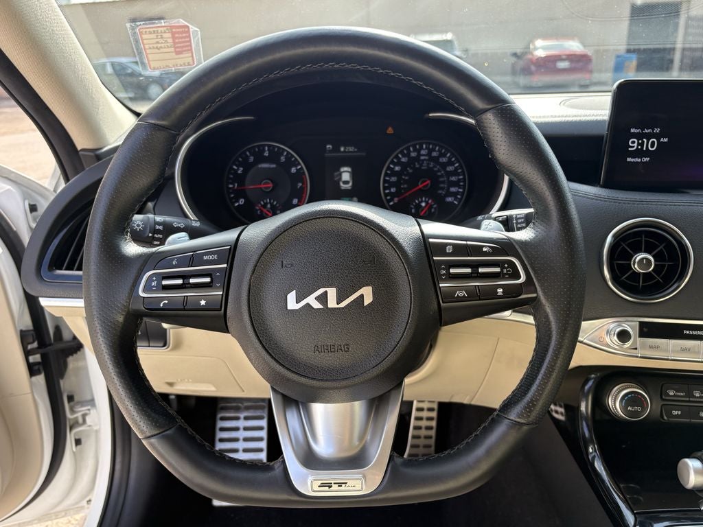 2023 Kia Stinger GT-Line