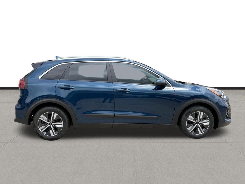 2022 Kia Niro LXS