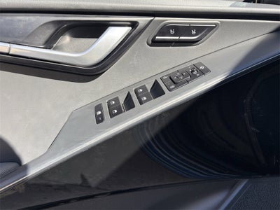 2023 Kia Niro SX Touring