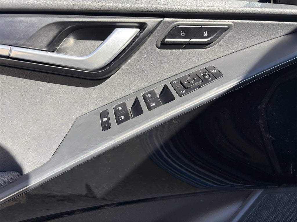 2023 Kia Niro SX Touring