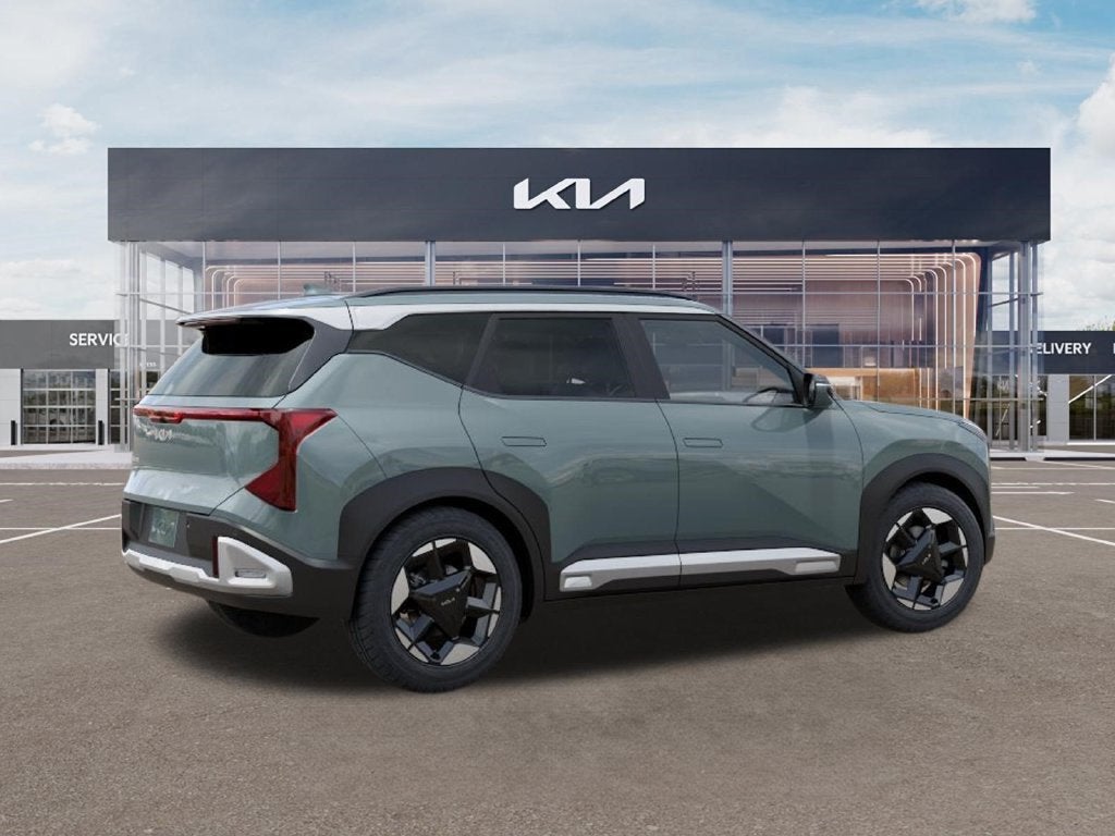 2027 Kia Seltos EX FWD