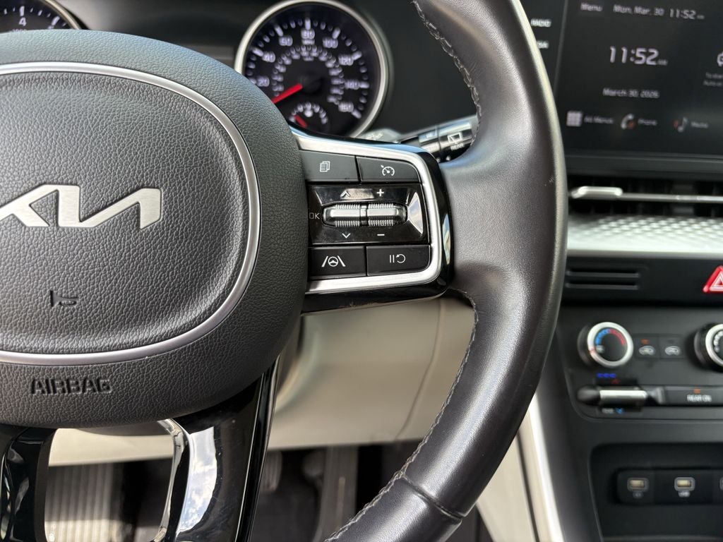 2024 Kia Carnival LX