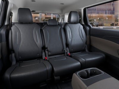 2027 Kia Carnival LXS AUTO