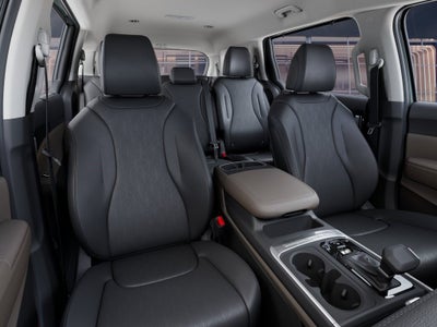 2027 Kia Carnival EX AUTO