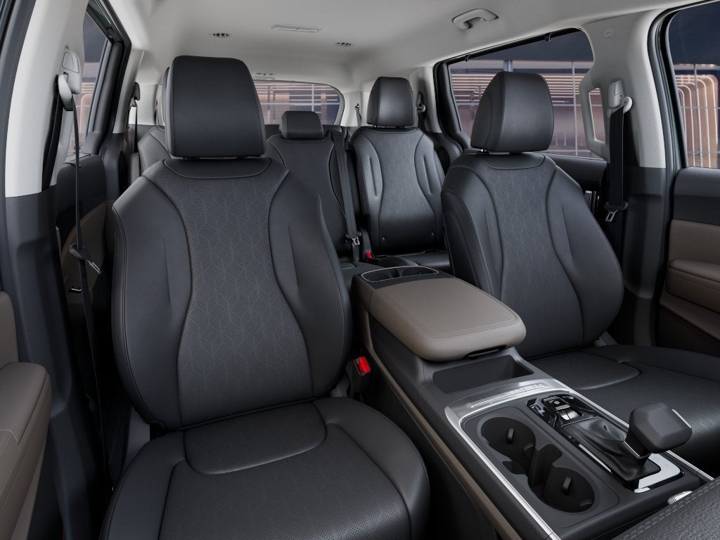 2027 Kia Carnival EX AUTO