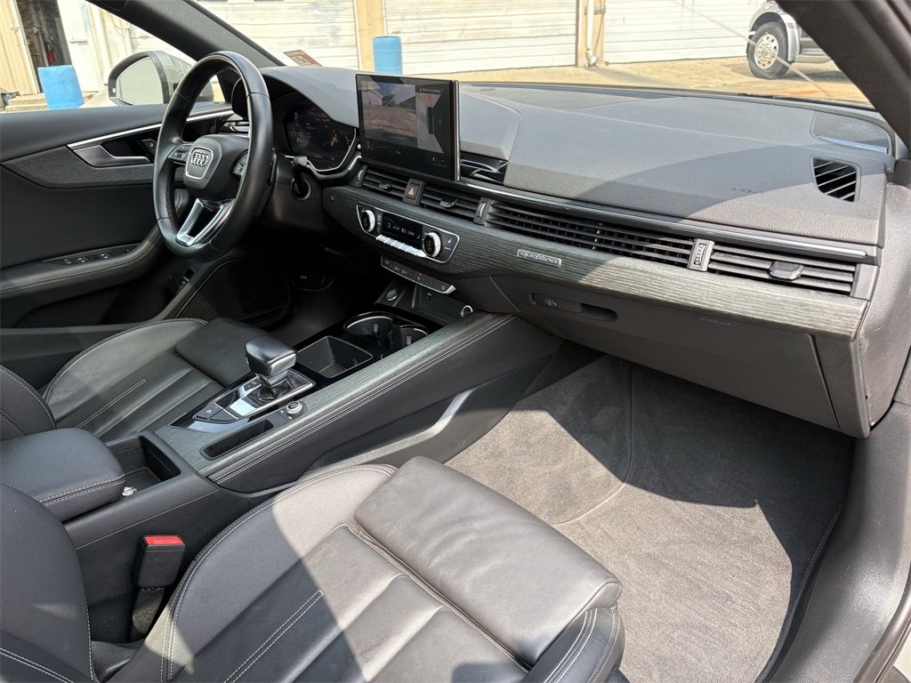 2023 Audi A4 45 S line Premium Plus quattro