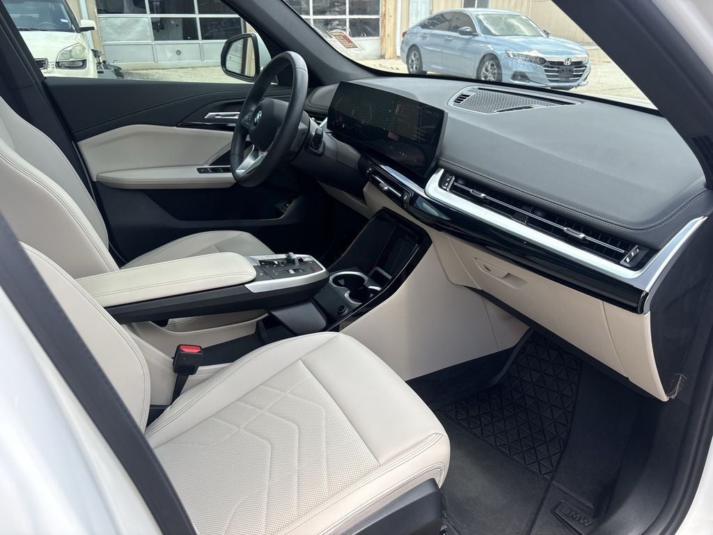2025 BMW X1 xDrive28i