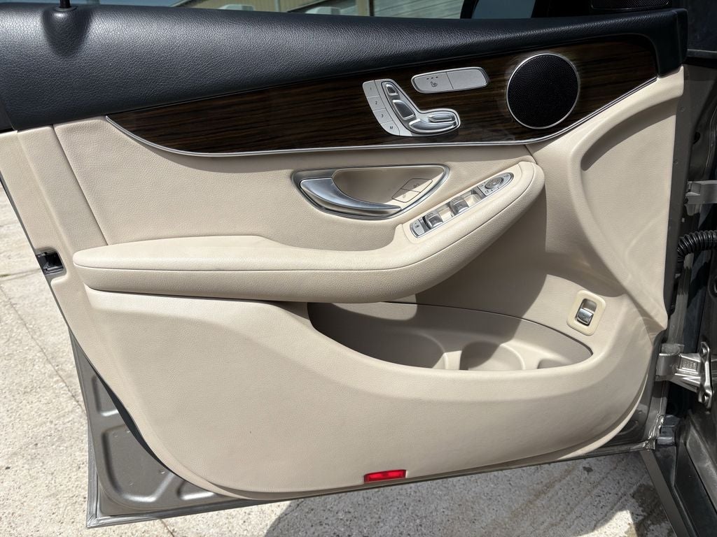 2020 Mercedes-Benz GLC GLC 300