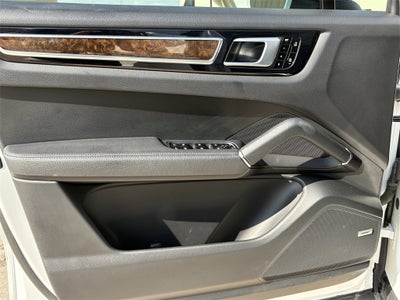 2021 Porsche Cayenne Base