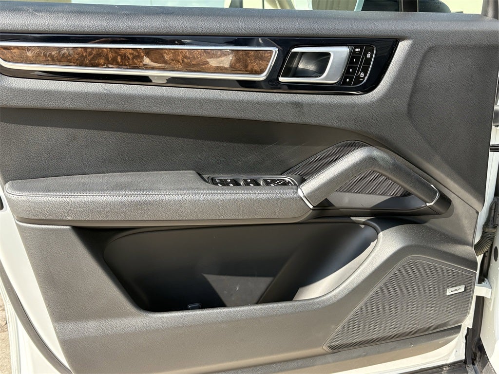 2021 Porsche Cayenne Base