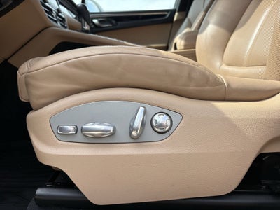 2020 Porsche Macan S