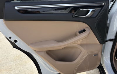 2020 Porsche Macan S