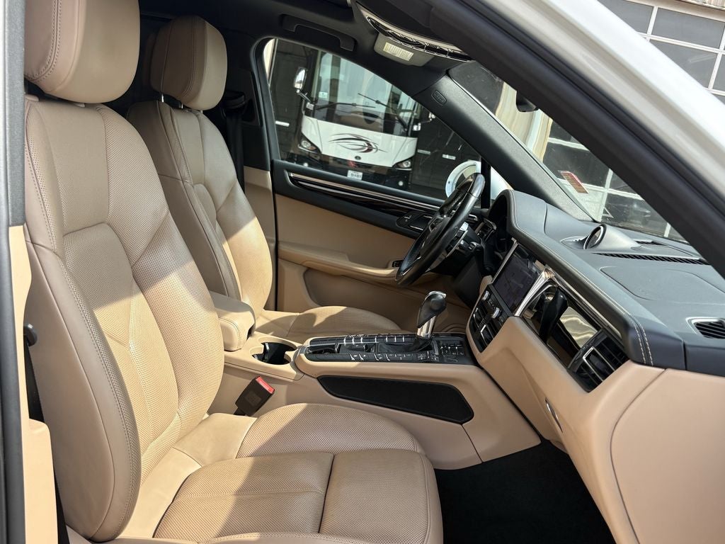 2020 Porsche Macan S