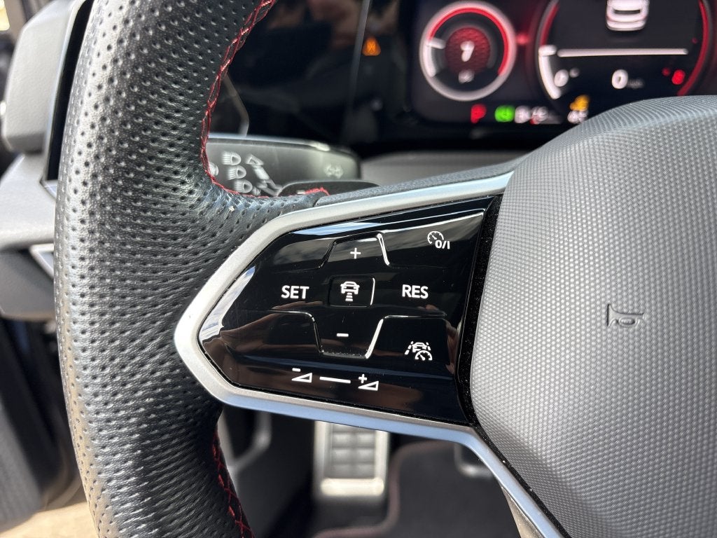 2024 Volkswagen Golf GTI 2.0T SE