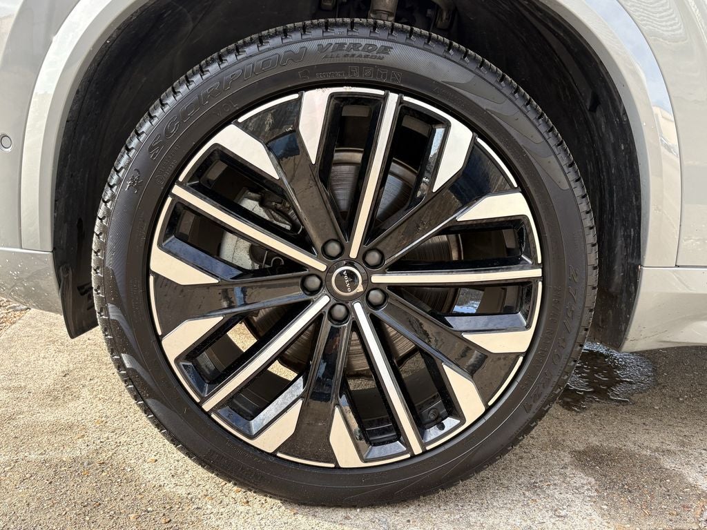 2026 Volvo XC90 B6 Plus 7-Seater