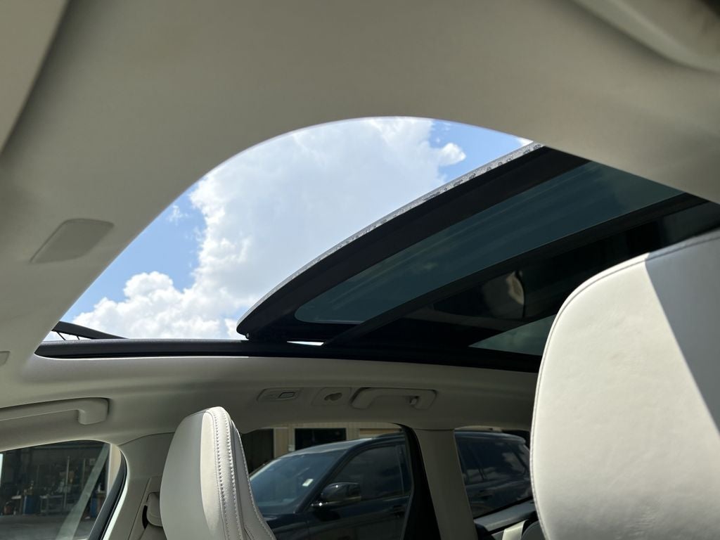 2022 Volvo XC60 B6 Inscription