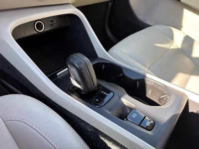 2021 Volvo XC40 Momentum