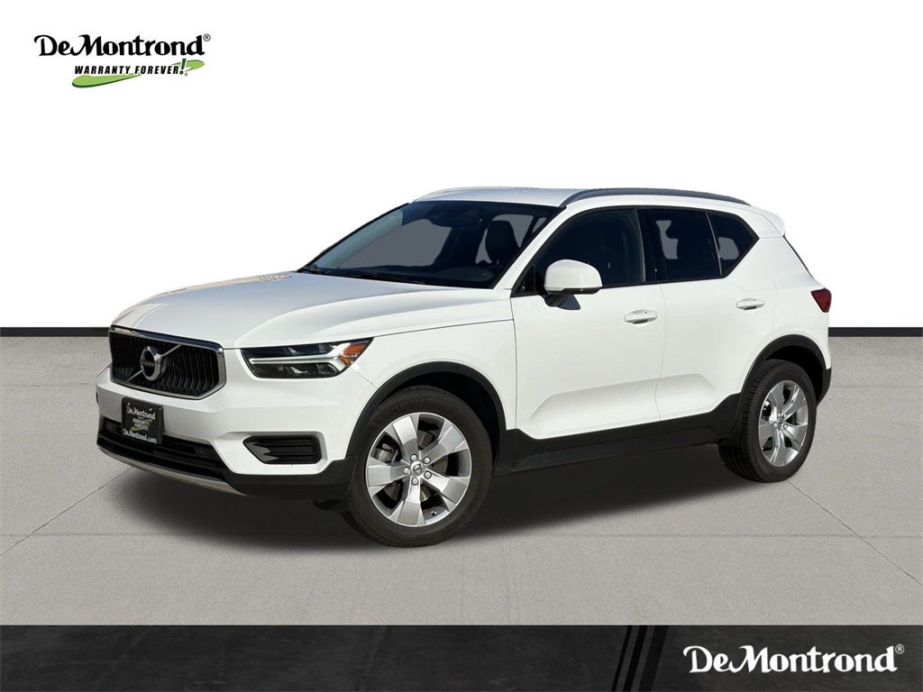 2020 Volvo XC40 Momentum
