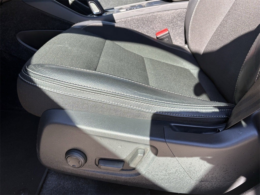 2020 Volvo XC40 Momentum