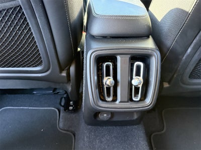 2020 Volvo XC40 Momentum