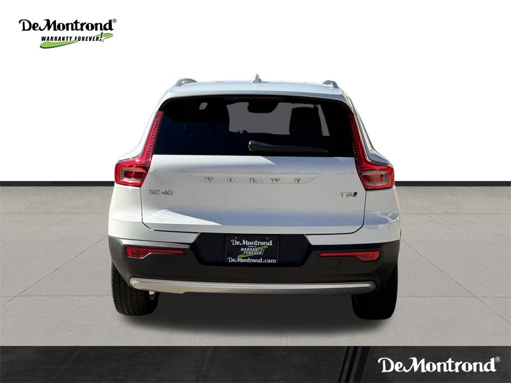 2020 Volvo XC40 Momentum