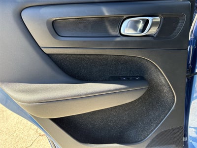 2021 Volvo XC40 R-Design