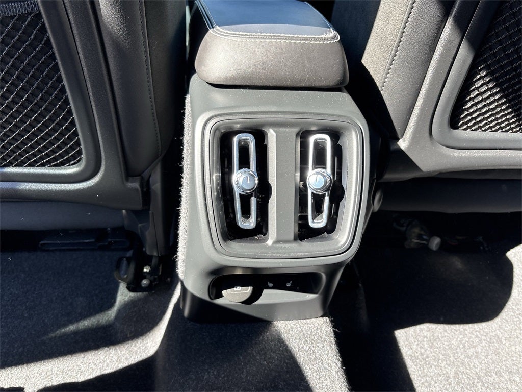 2021 Volvo XC40 R-Design