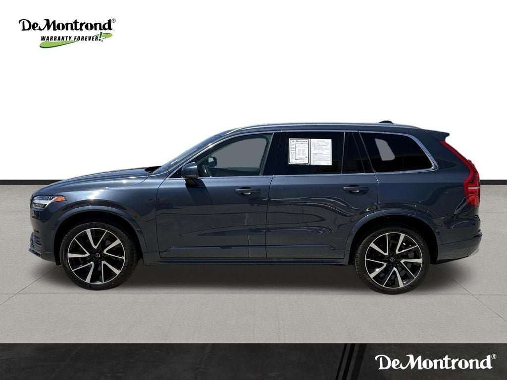 2022 Volvo XC90 T6 Momentum