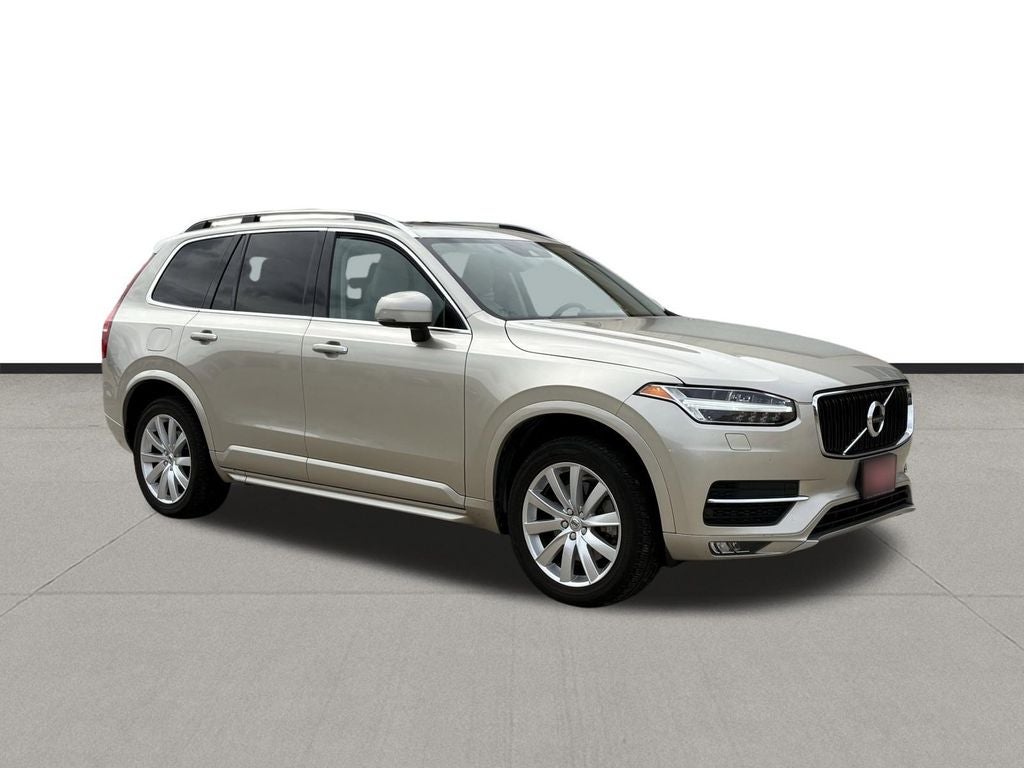 2016 Volvo XC90 T6 Momentum