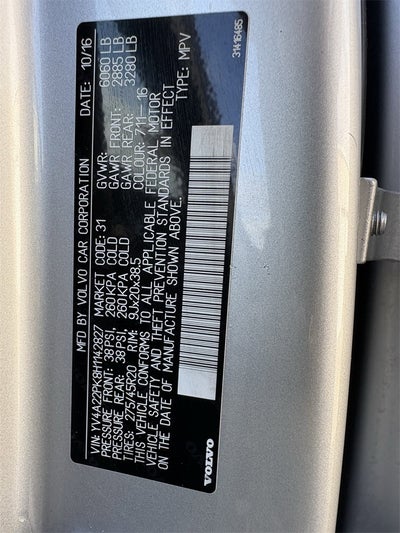 2017 Volvo XC90 T6 Momentum