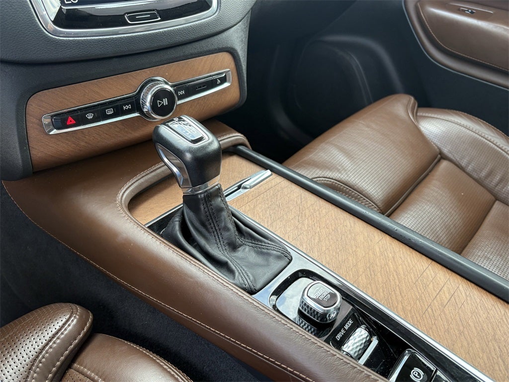 2020 Volvo XC90 T6 Inscription