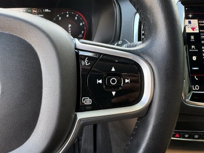 2022 Volvo XC90 T6 Inscription