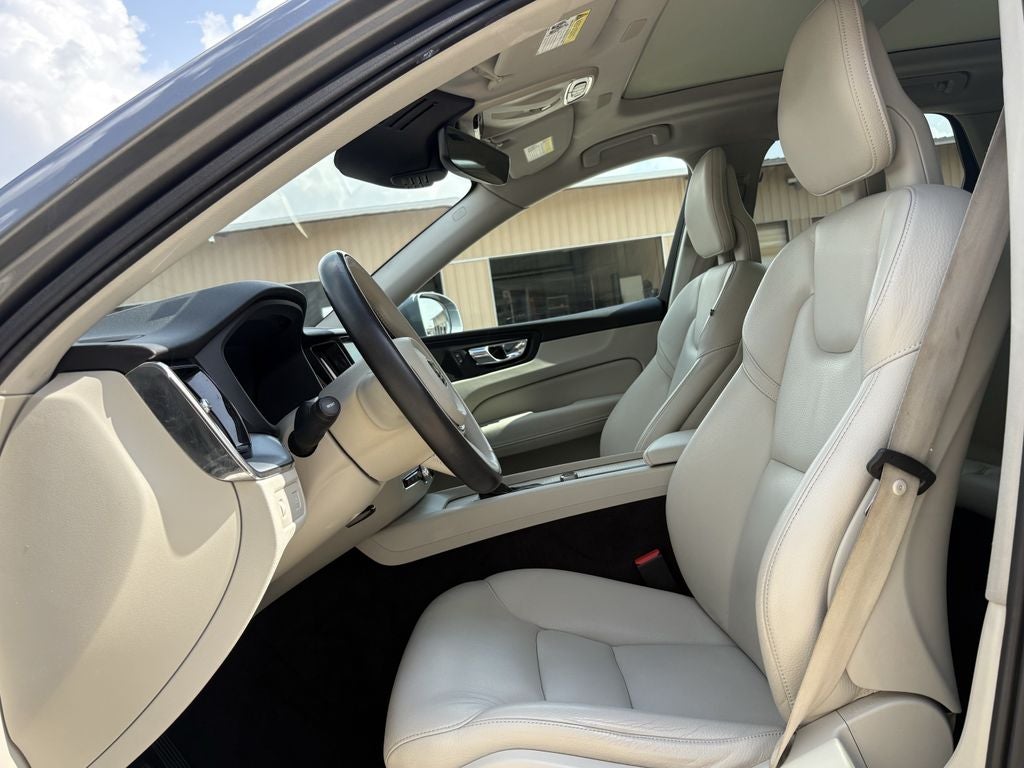 2018 Volvo XC60 T6 Momentum
