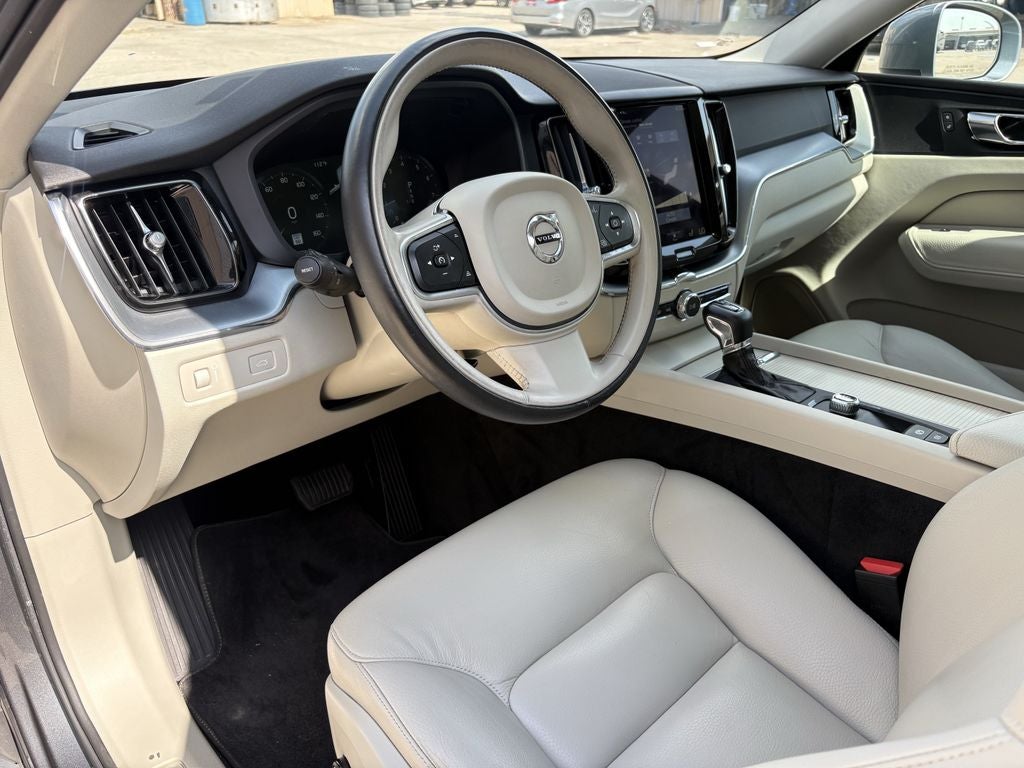 2018 Volvo XC60 T6 Momentum