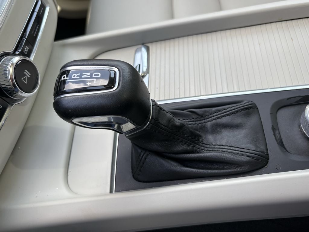 2018 Volvo XC60 T6 Momentum