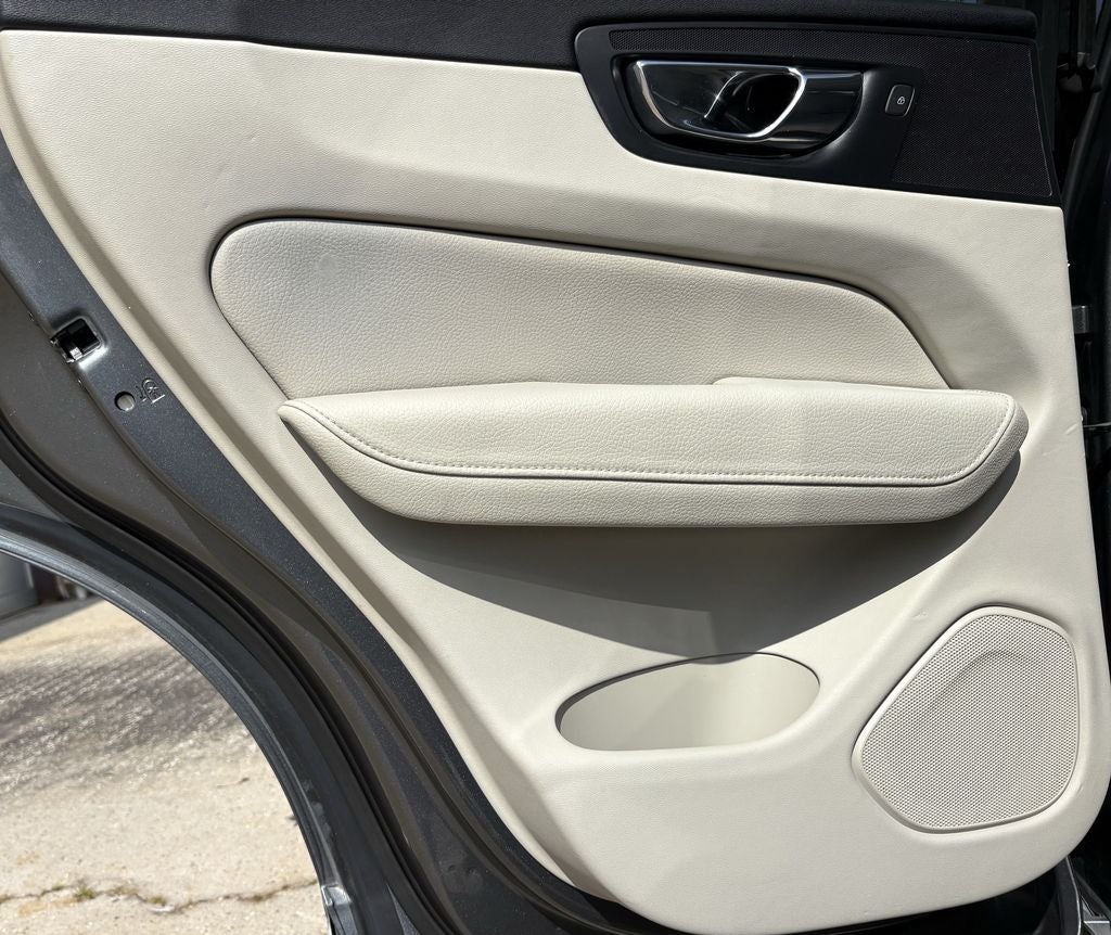 2018 Volvo XC60 T6 Momentum