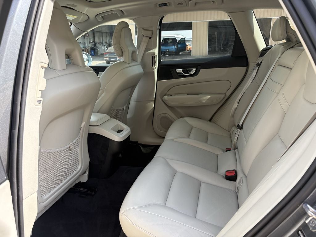 2018 Volvo XC60 T6 Momentum