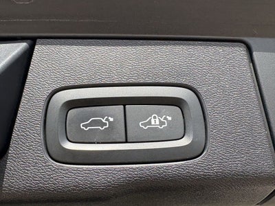2018 Volvo XC60 T6 Momentum