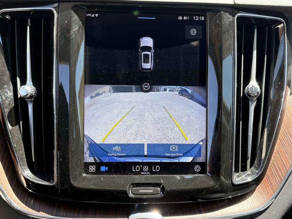 2023 Volvo XC60 B5 Plus Bright Theme