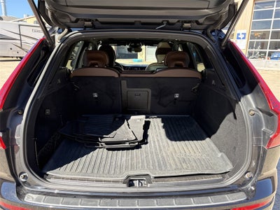 2022 Volvo XC60 B5 Inscription