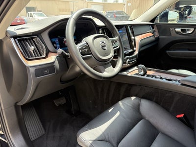 2024 Volvo XC60 B5 Plus Dark Theme