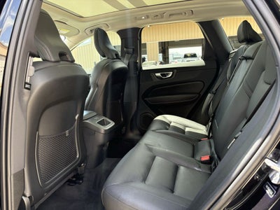 2024 Volvo XC60 B5 Plus Dark Theme
