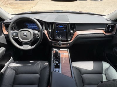 2024 Volvo XC60 B5 Plus Dark Theme