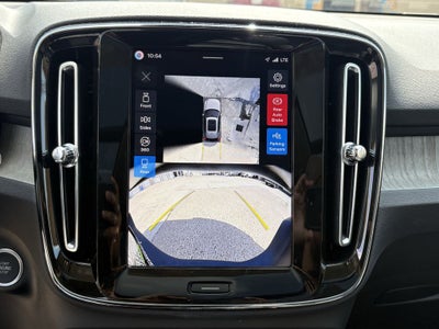 2026 Volvo XC40 B5 Plus