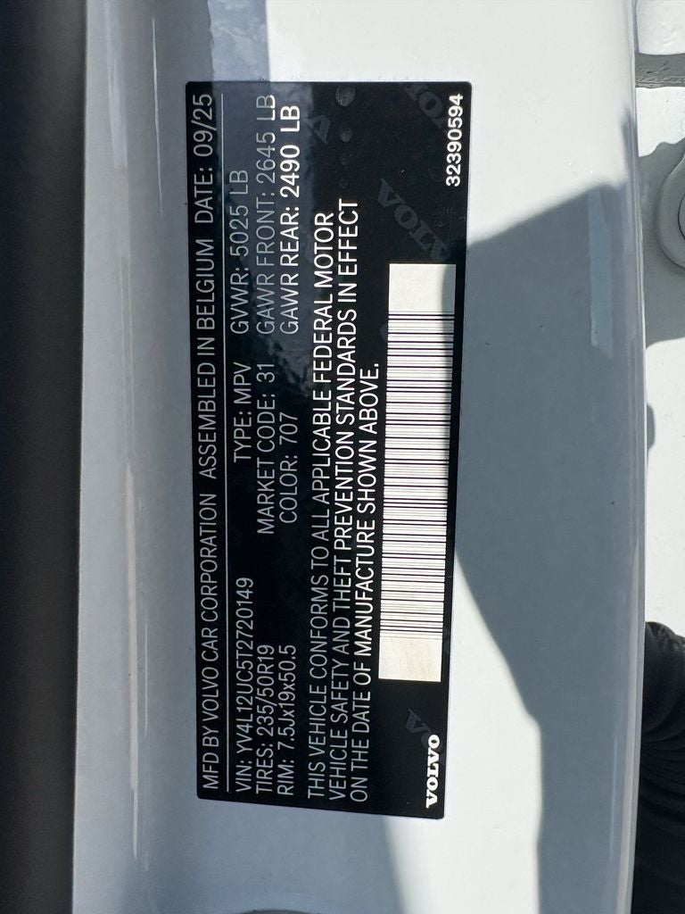 2026 Volvo XC40 B5 Plus