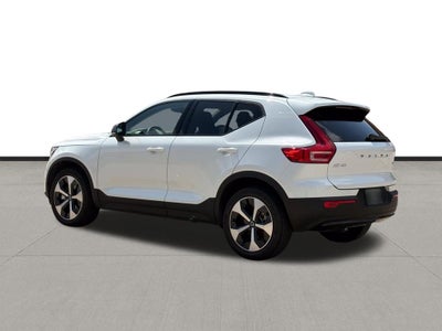 2026 Volvo XC40 B5 Plus