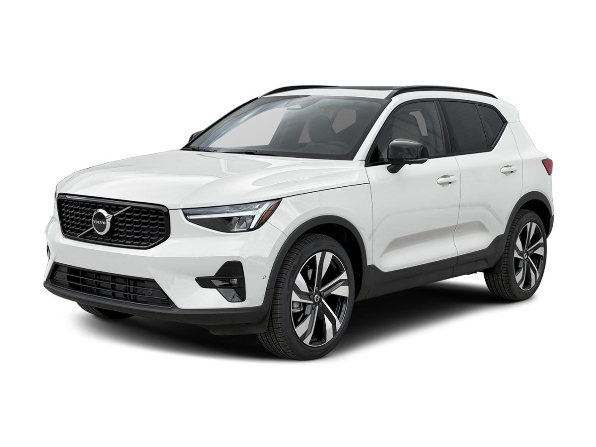 2026 Volvo XC40 B5 Plus